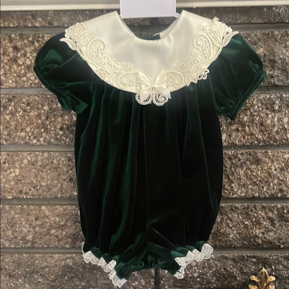 Vintage Rare Editions Green Velvet Romper Lace Collar Sz 9M